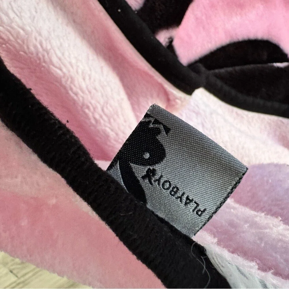 Playboy bunny blanket throw pink Blanket Black Bunny Logo rabbit head 2000s